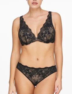All Day Lace Uplift Plunge Bra