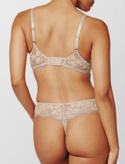All Day Lace Wireless Bra