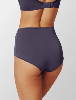 24/7® Classic Brief 3 Pack Box