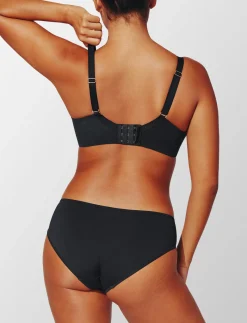 24/7® Classic Wireless Crossover Minimizer Bra