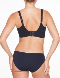 ComfortStretch Smoothing Full Coverage Bra