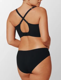 ComfortStretch Smoothing Wireless Bra