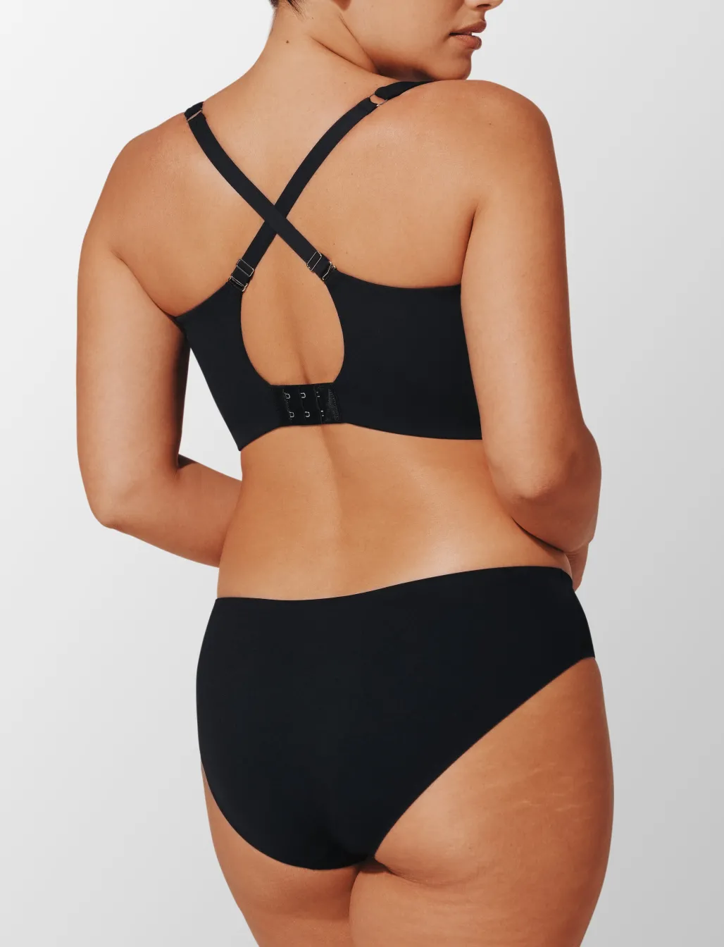 ComfortStretch Smoothing Wireless Bra