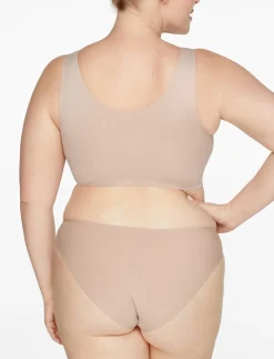 Smoothing Scoop Wireless Bra